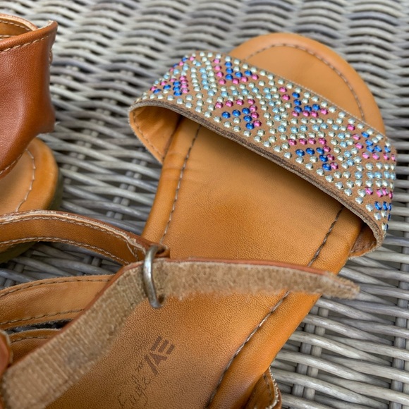 ⚡️3 for $20 American Eagle sandals - Picture 4 of 6